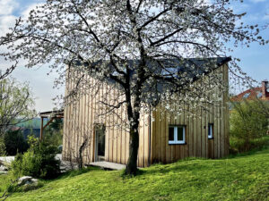 Nocleg w parku krajobrazowym – urokliwe domki pod Wrocławiem