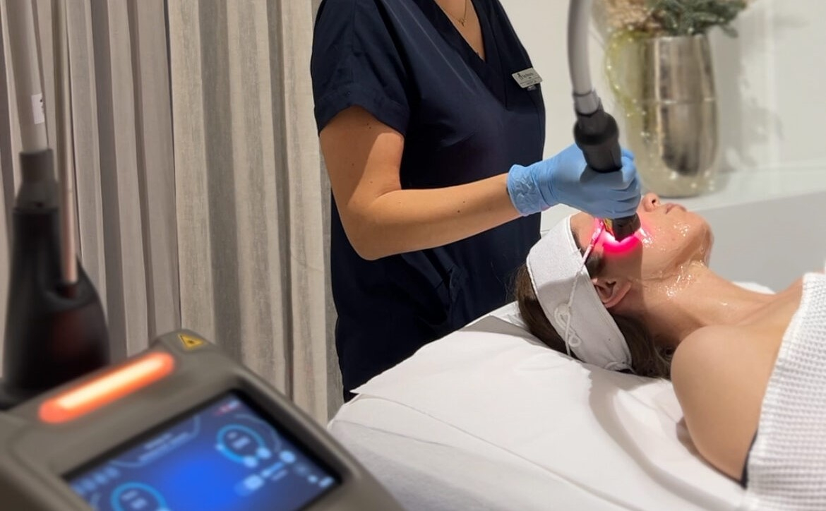 Laser wolumetryczny Red Touch PRO – jak działa na skórę twarzy?