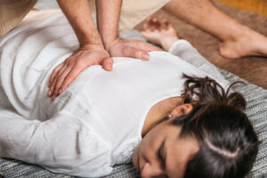 Thai Back Massage and Energy Lines – A Holistic Approach to Healing the Body at Wellness Center