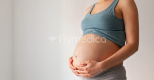 Łysienie poporodowe – jak długo trwa wypadanie włosów po ciąży?